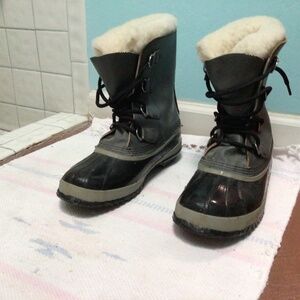 Men’s Manitou Sorel snow boots